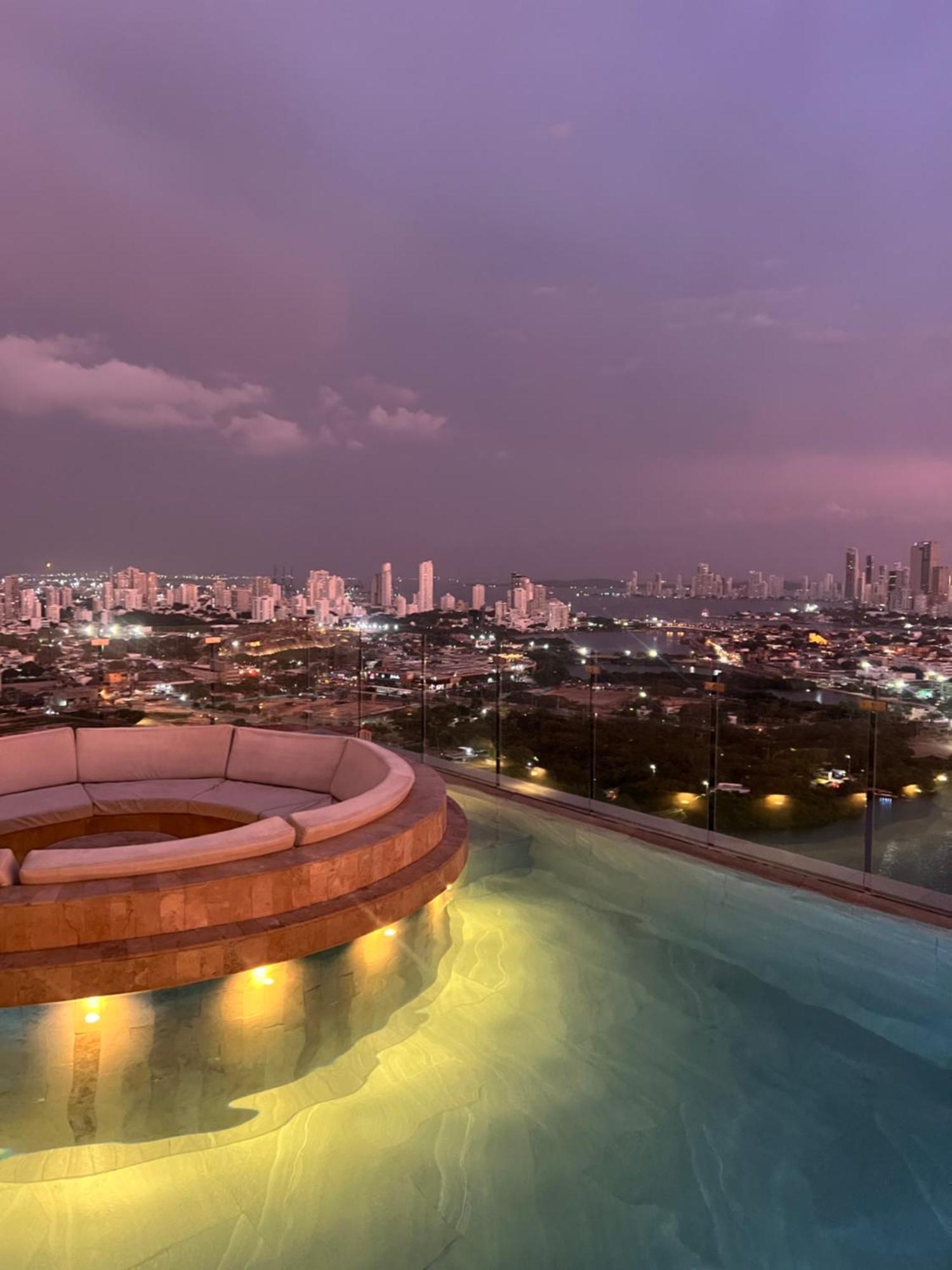 公寓 Murano Centro1 26floor,rooftop,infinity Pool & Views By Imz